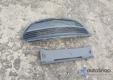 2017 Toyota Corolla L/Le/Xle/Se/Xse z USA, uszkodzony, nr VIN 5YFBURHE6HP692672